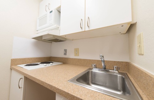 Maryvale Hotel | Studio 51 Extended Stay Hotel
