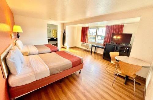 Bellflower Hotel | Studio 6 Bellflower CA Los Angeles