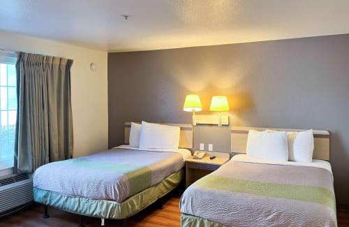 Belmont Hotel | Studio 6 Belmont, CA San Francisco Redwood