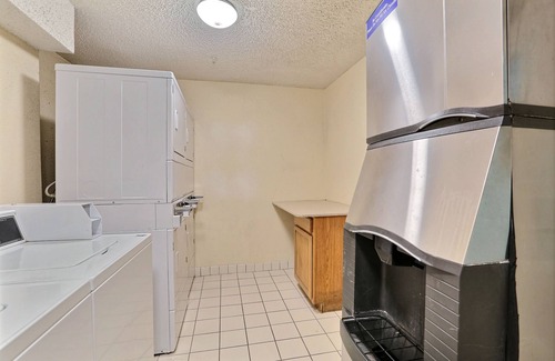Plano Hotel | Studio 6 Plano, TX - Dallas - Plano Medical Center