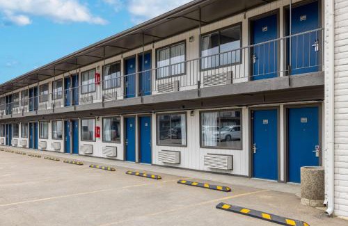 Rock Springs Hotel | Studio 6 Rock Springs WY Flaming Gorge