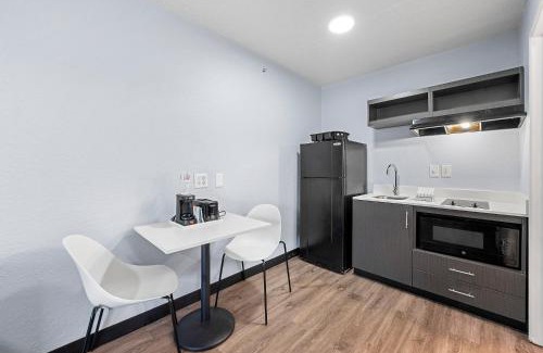Roswell Hotel | Studio 6-Roswell, GA - Atlanta