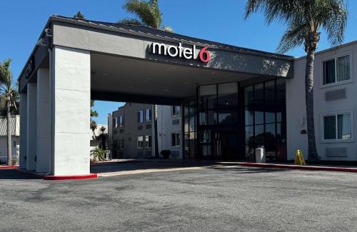 Harbor Hotel | Studio 6 Suites Carson, CA