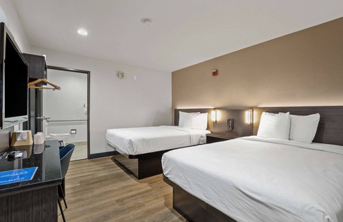 Central Escondido Hotel | Studio 6 Suites Escondido, CA