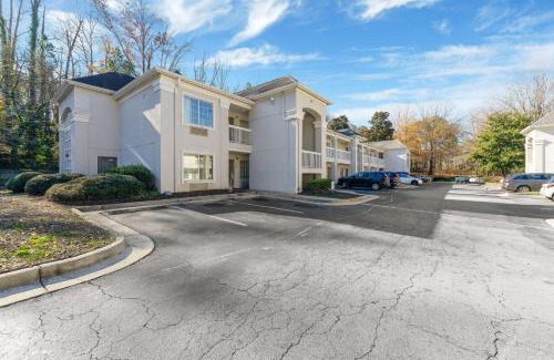 Tucker Hotel | Studio 6-Tucker, GA - Atlanta Northlake