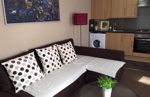 Valentines Apartment | Studio 7 minutes’ walk from Ilford Rail Station