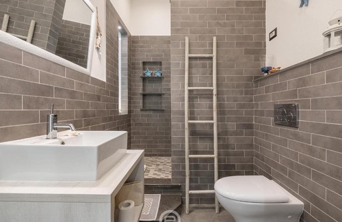 Marina District Apartment | Studio 74