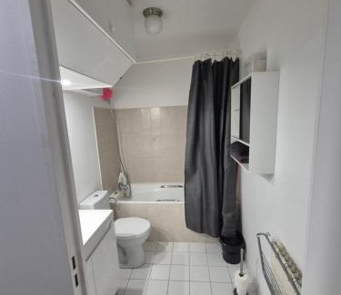 Suresnes Apartment | Studio a Suresnes