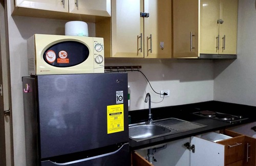Pasay Apartment | Studio across T3 Airport + WiFi & Netflix