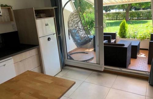 Aix-les-Bains Apartment | -Studio Aix les bains face au lac- contactez moi pour promo 1semaine 350e, 2 semaines 650e, 3 semaines 880e ttc -hors juillet août-
