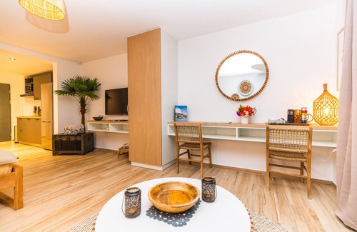 Orient Bay Apartment | Studio Alamanda n°6