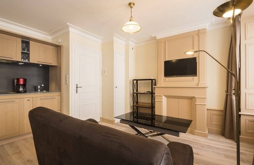 Granville Apartment | STUDIO ALEXIS DE TOCQUEVILLE