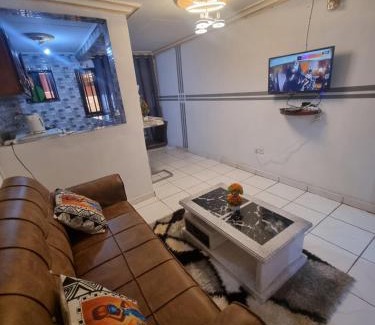 Yaounde Apartment | Studio américain