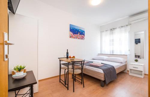 Zadar Old Town Apartment | Studio and Rooms Zadar City Wall
