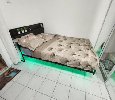 Port Marianne Apartment | Studio Antigone centre ville
