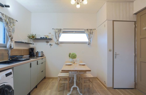 Tredrez-Locquemeau Apartment | Studio Apartment 'Mimi's Penty' with Sea View, Private Terrace and Wi-Fi
