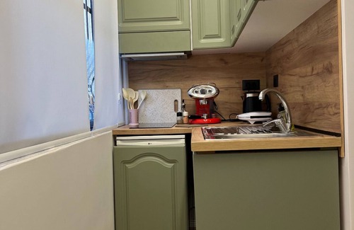 Tirana Apartment | Studio apartament, very comfortable and good location.