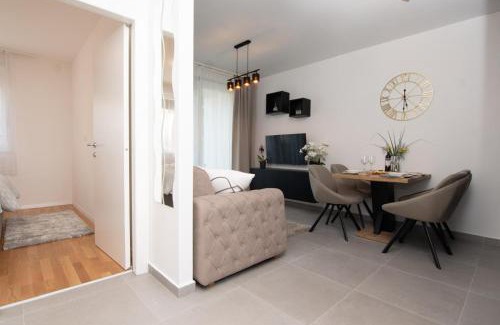Sinj Apartment | Studio Apartman Apollonia