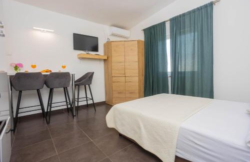 Kastel Stari Apartment | Studio apartman Maris