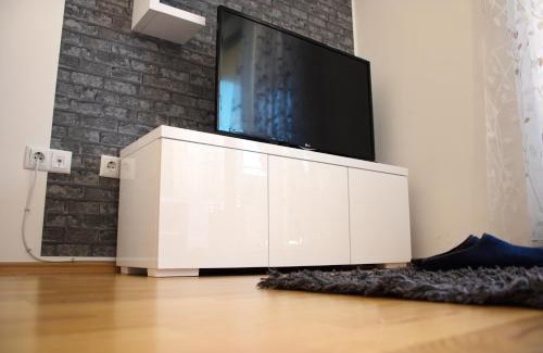 Alipasin Most Apartment | Studio Apartman Miljacka 13 Sarajevo