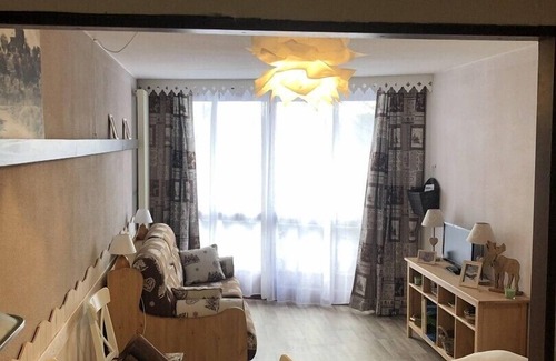 Villard-de-Lans Apartment | STUDIO APARTMENT SLEEPS 4, BALCONY, HEART OF RESORT, ALL COMFORTS