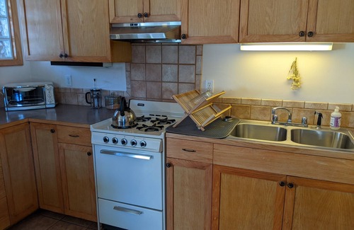 Northeast Santa Fe Apartment | Studio apartment 15 minute walk to the plaza