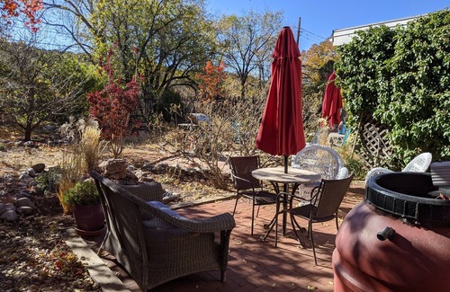 Northeast Santa Fe Apartment | Studio apartment 15 minute walk to the plaza