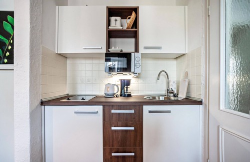 Bolsterlang Apartment | Studio Apartment 'Appartement Braun 3' with Mountain View, Balcony and Wi-Fi