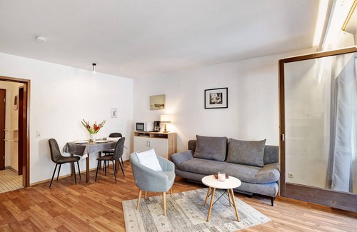 Dobel Apartment | Studio Apartment "Appartement Arend" with Private Terrace