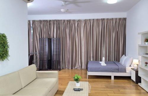 Chow Kit Apartment | Studio apartment at Regalia Residence The Sky pool suites