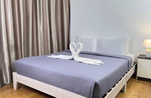 Chow Kit Apartment | Studio apartment at Regalia Residence The Sky pool suites