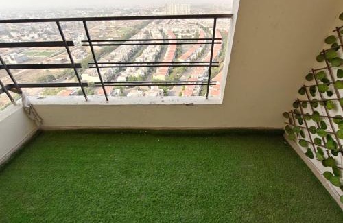 Greater Noida Bed & Breakfast | Studio apartment by La Valentino