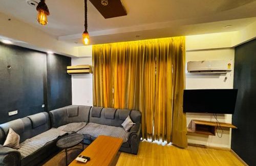 Gomti Nagar Apartment | Studio apartment by Stayease