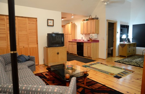 Boyne City Apartment | Studio apartment close to Boyne Mountain with 2 addl bedrooms sleeps 6