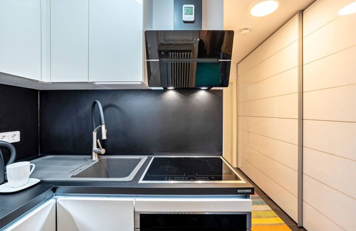 Bad Liebenzell Apartment | Studio Apartment 'Zentrale Ferienwohnung Mit Balkon' with Mountain View, Balcony and Wi-Fi