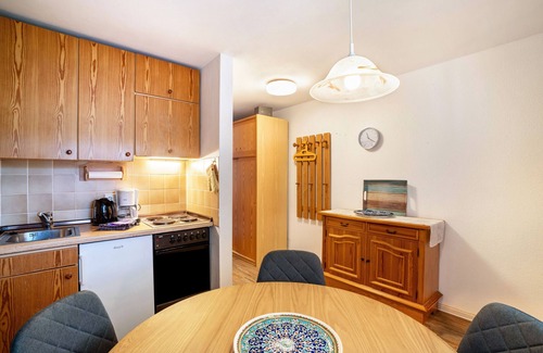 Bad Liebenzell Apartment | Studio Apartment 'Ferienwohnung Weitblick' with Mountain View and Balcony