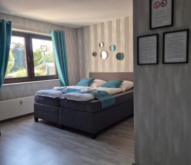 Oberdorla Apartment | Studio Apartment