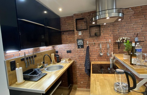 Gonesse Apartment | Studio Apartment 'Escale' with Wi-Fi