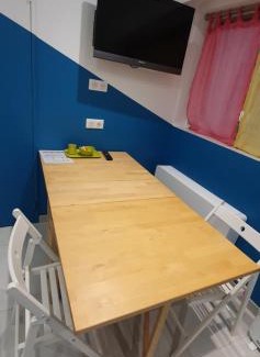 Villeneuve Loubet Beach Apartment | Studio Apartment between Nice and Cannes - Marina baie des Anges - Beach, restaurants, shops - tea/coffee/sugar/bed linen and towels