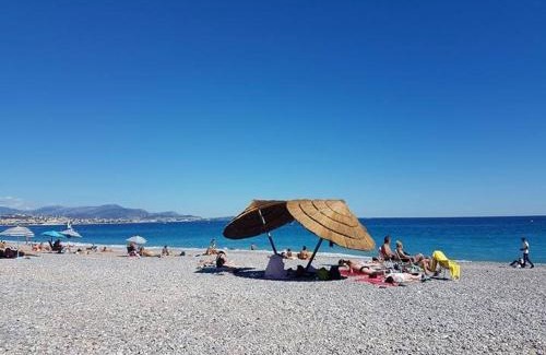 Villeneuve Loubet Beach Apartment | Studio Apartment between Nice and Cannes - Marina baie des Anges - Beach, restaurants, shops - tea/coffee/sugar/bed linen and towels