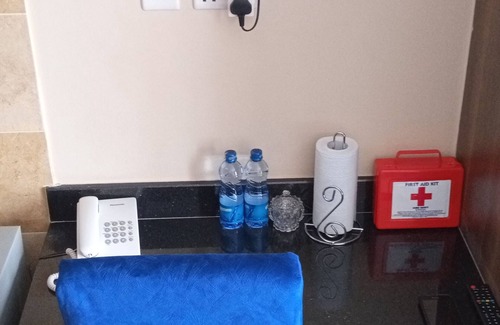 Nairobi West Apartment | Studio Apartment,hot water available, National park 10 mins drive.
