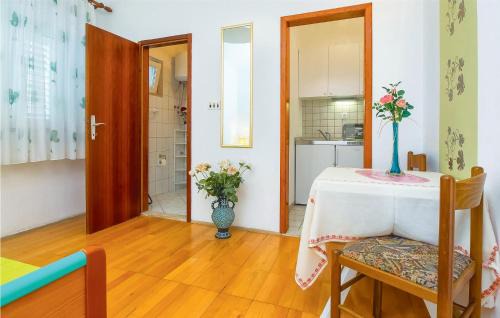 Tice Apartment | Studio Apartment In Omis