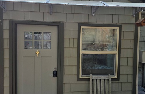 Seahurst Apartment | Studio apartment in Seahurst w/access to the Salish Sea