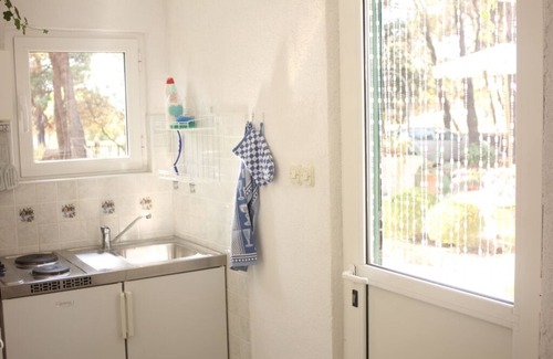 Veli Rat Apartment | Studio apartment in Veli Rat with Seaview, Balcony, Washing machine (882-1)