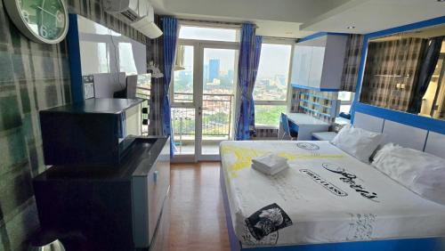 Old Jakarta Apartment | Studio Apartment JiExpo Kemayoran View -Min Stay 3 nights-