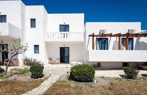 Kiotari Apartment | Studio Apartment 'Kiotari Beach Garden View-sea View' with Sea View, Wi-Fi and Air Conditioning