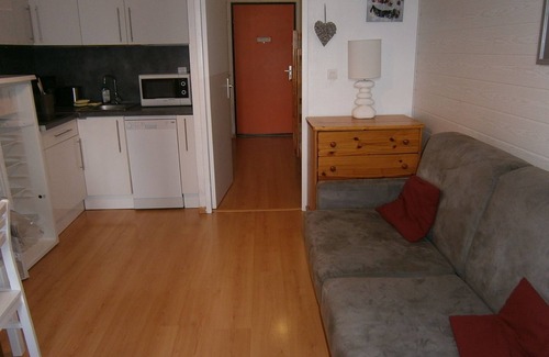 Le Devoluy Apartment | Studio Apartment "Les Fontettes 2" near Slopes with Balcony & Shared Pool