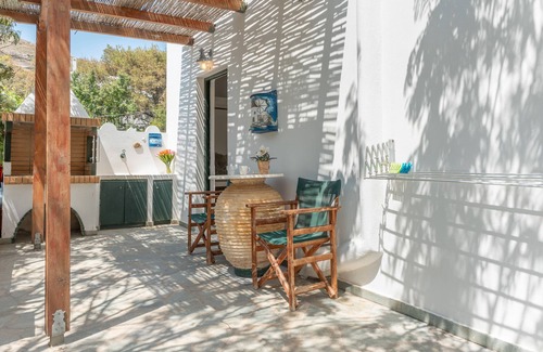Merichas Apartment | Studio Apartment 'Mouria' with Sea View, Wi-Fi and Air Conditioning