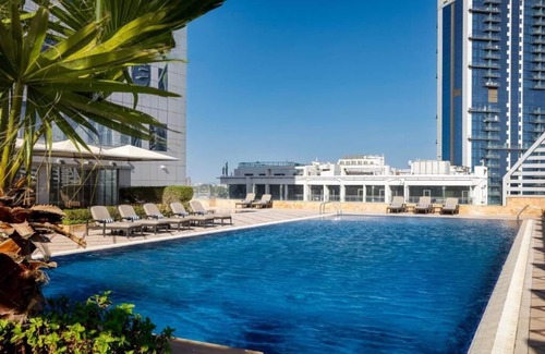 Al Sufouh 1 Apartment | Studio Apartment Near Carrefour Supermarket Ac
