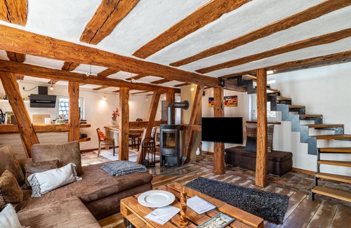 Gross-Umstadt Apartment | Studio Apartment with Balcony & Wi-Fi